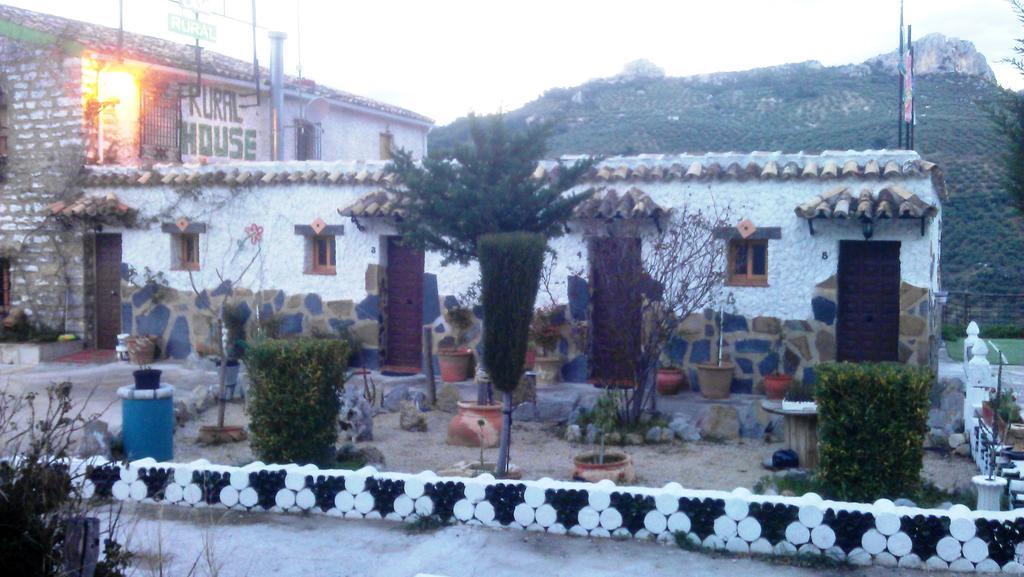 哈恩 卡萨利亚彼德拉乡间餐厅旅馆旅馆 外观 照片